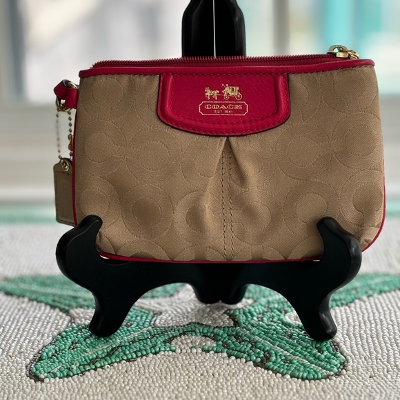 NWOT Coach Wristlet Tan Fabric Signature C Pattern with red leather trim & strap - Picture 5 of 11